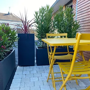 La Petite Bed & Breakfast